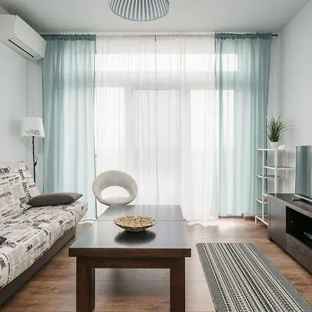 Rentplanet - Zarembowicza Ii Apartment