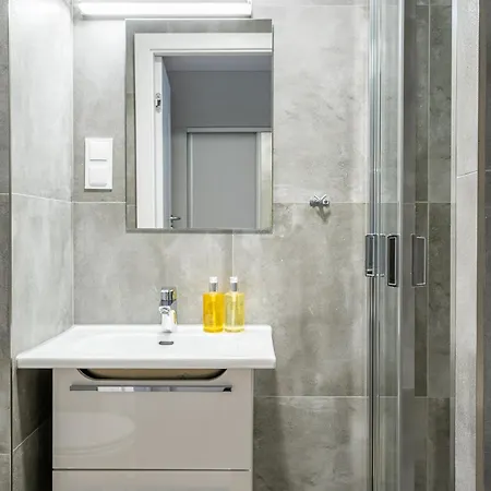 Rentplanet - Zarembowicza Ii Apartment Wroclaw