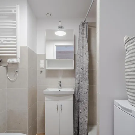 Apartmán Rentplanet - Zarembowicza Ii Vratislav