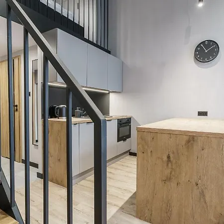 Rentplanet - Zarembowicza Ii Apartament