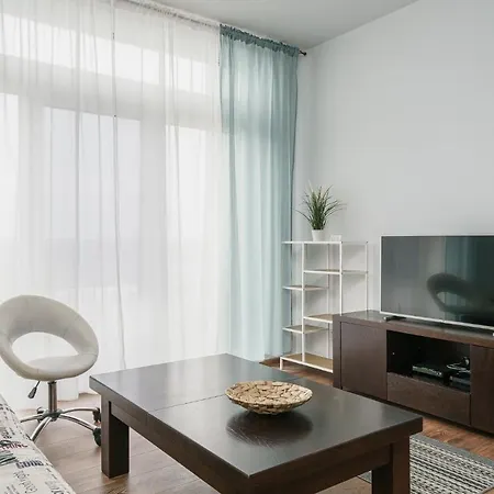 Rentplanet - Zarembowicza Ii Apartment