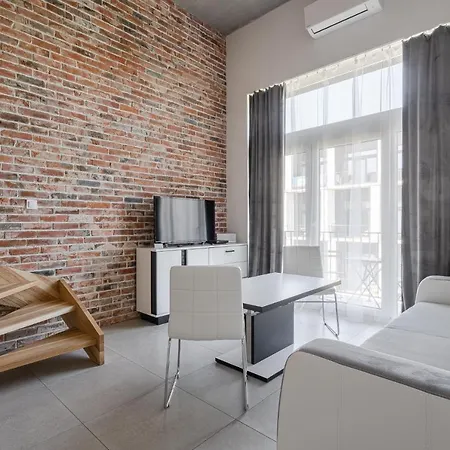 Rentplanet - Zarembowicza Ii * Breslavia