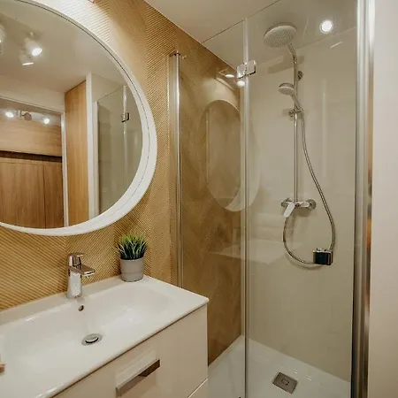 Rentplanet - Zarembowicza Ii Апартаменти Вроцлав
