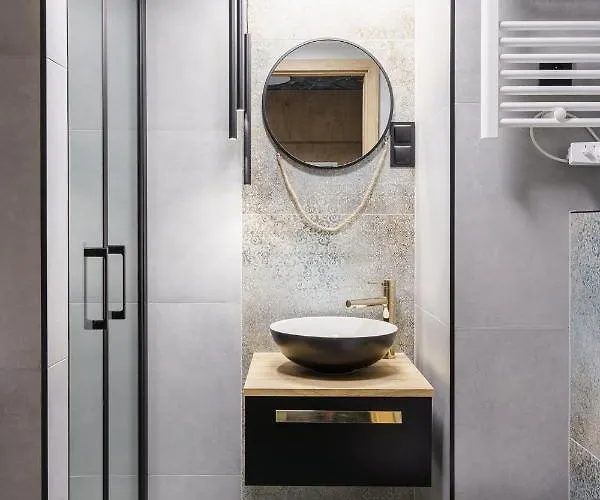 Rentplanet - Zarembowicza Ii Apartmán *